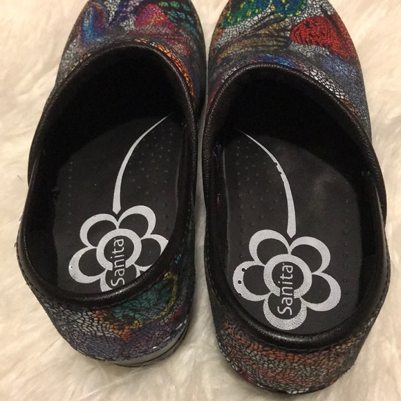 Sold on M! Sanita Clogs - Picture 5 of 5